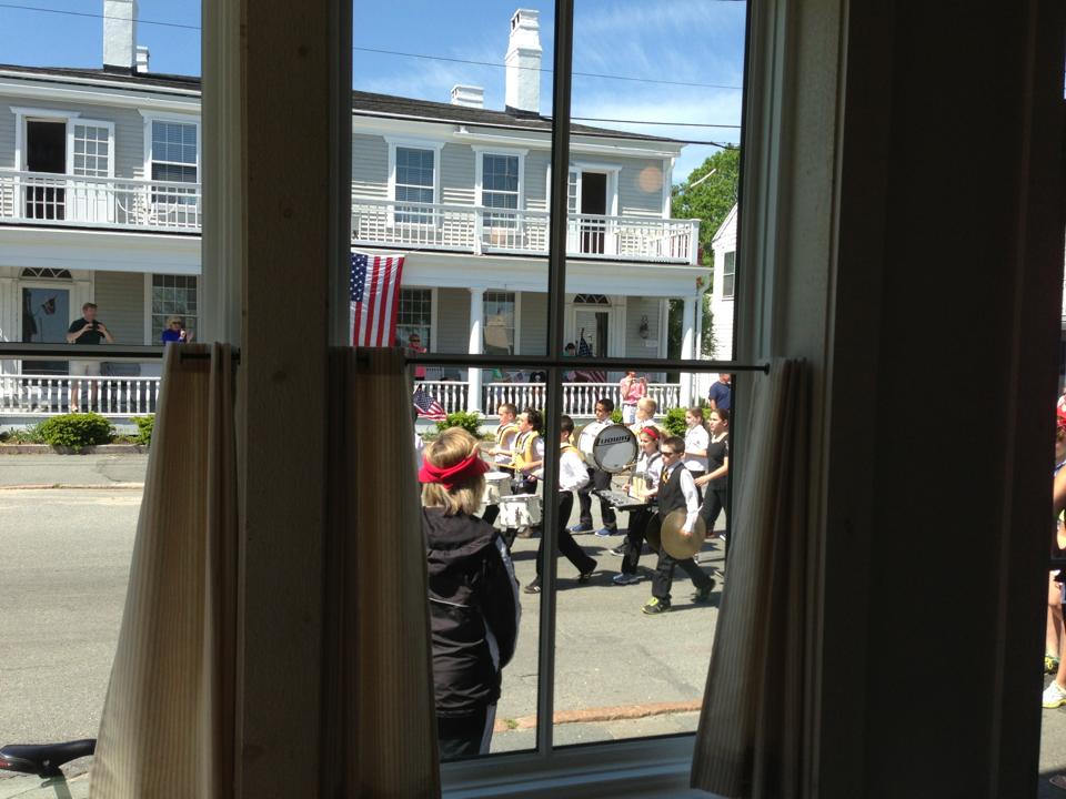 http://bostonvoyager.com/wp-content/uploads/2018/02/TWGS_Front_Window_Parade.jpg